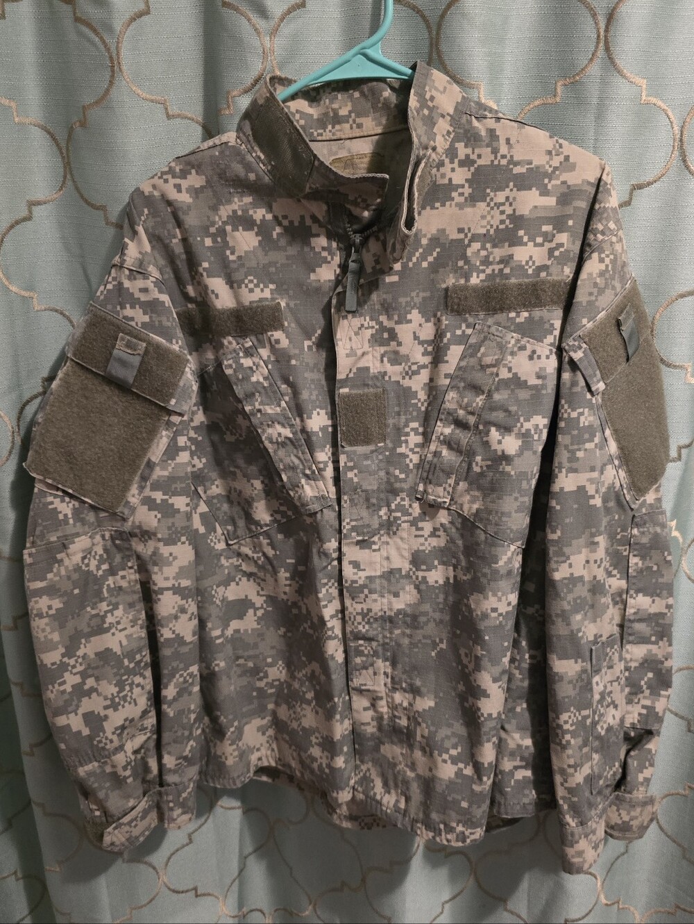 Military Unlined Camo Jacket Zip Up Men's Medium Short Army Combat Uniform